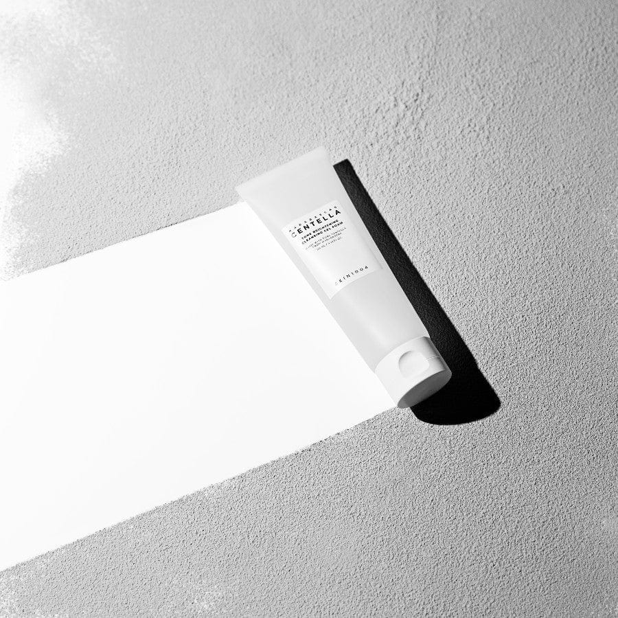 Skin1004- TONE BRIGHTENING Limpiador facial en gel con Niacinamida y Centella Asiatica